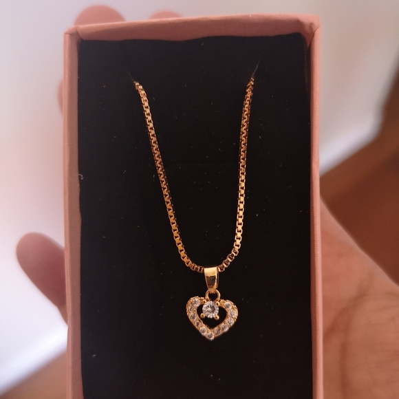 10 CARAT GOLD FILLED NECKLACE - Picture 1 of 1